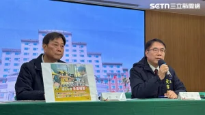 黃偉哲召開記者會宣布「全面免費」，不過，苦嘆議題已經政治化，如同打開潘朵拉的盒子，已經很難不跟進。（圖／翻攝畫面）